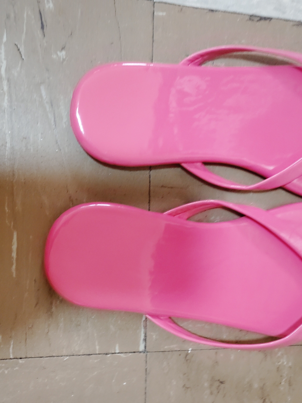 Women's Pink Glossy Flip Flop Sandals - Casual Summer Style